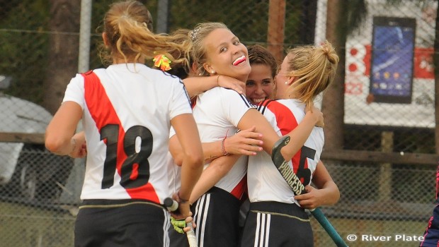 River hockey femenino