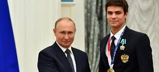 Rylov junto a Putin