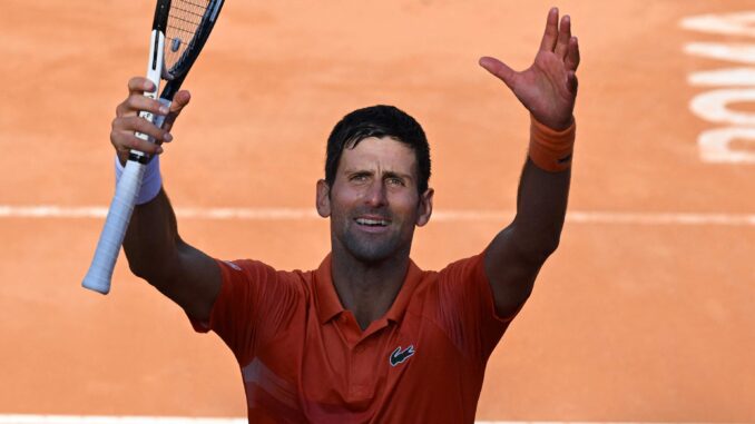 Djokovic en el final del partido ante Tsitsipas.