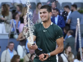 Carlos Alcaraz celebrando el Masters 1000 de Madrid (Gentileza del Diario La Nación)