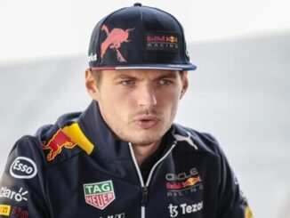 Es hijo de Jos Verstappen, expiloto de F1 de nacionalidad neerlandesa, y de Sophie Kumpen, ​ también expiloto y karter de origen belga