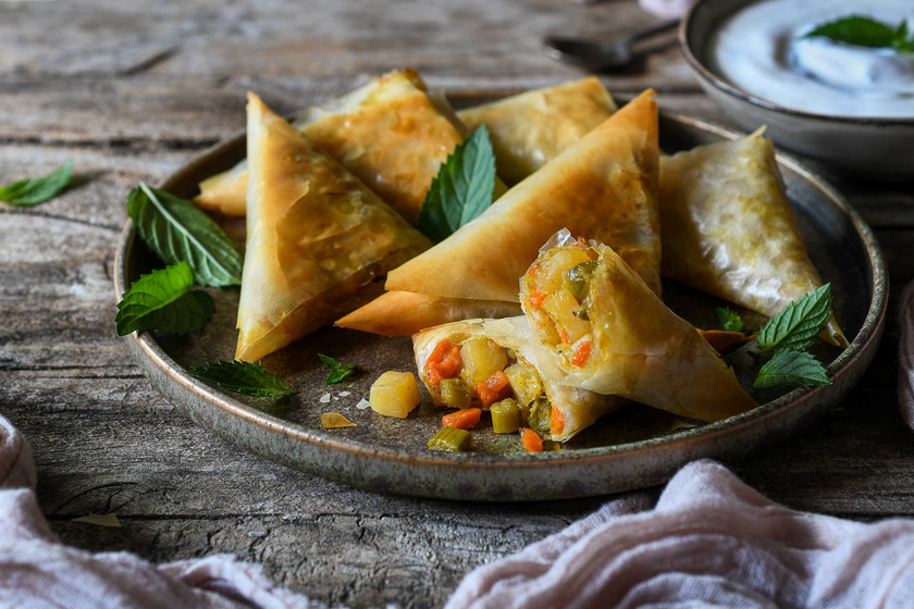 La Samosa es una empanada rellena de verduras.