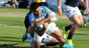 Jerónimo de la Fuente anotó el primer try de Los Pumas.