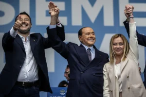 Salvini , Berlusconi y Meloni 