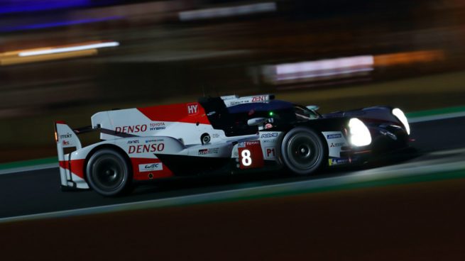 Toyota LMP1 con la cual ganó 2 veces 24HS Le Mans y fue campeón del Mundo.