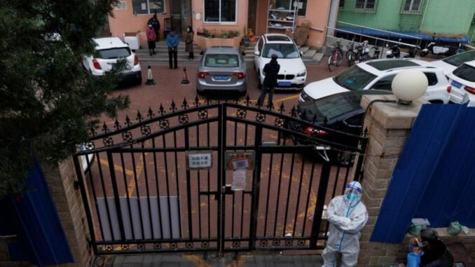 Pekín cierra parques y Shanghái endurece entradas mientras aumentan casos de COVID en China | Foto: REUTERS