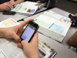 Se prohibió el uso de celulares en las escuelas de Catamarca. (Foto: SomosJujuy)