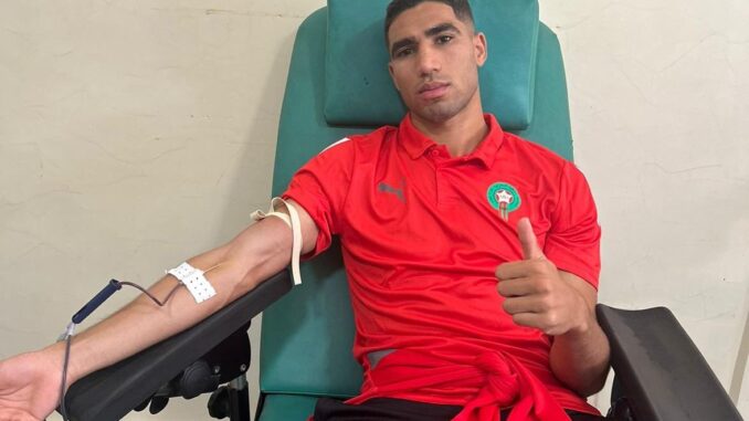 Achraf Hakimi donando sangre. (@AchrafHakimi)