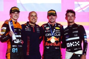 Verstappen, Piastri y Norris compartiendo el podio en Qatar.