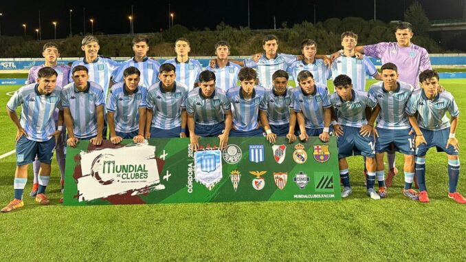 El plantel de Racing que disputo el Mudial de Clubes juvenil