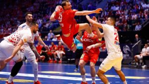 Gidsel rematando frente a Croacia