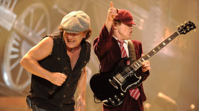 Brian Johnson y Angus Young