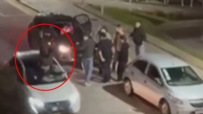 Pelea fuera de un boliche: Uno de los involucrados terminó atropellado.