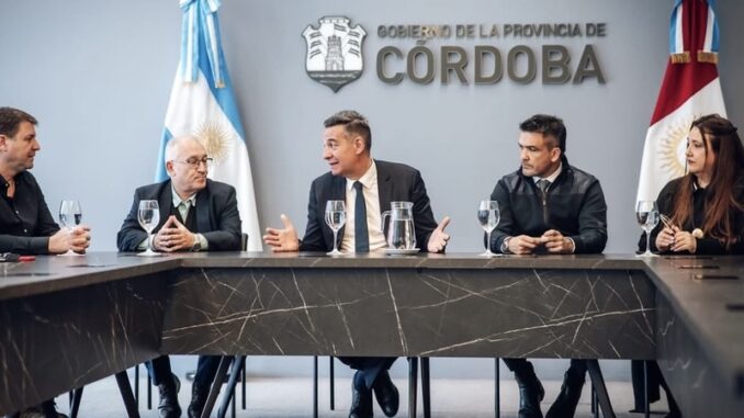 La oposición se suma a la organización de la visita del Papa en Argentina