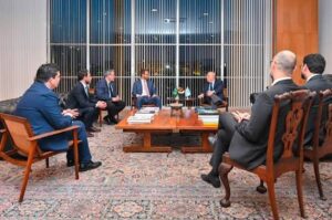 Legisladores opositores viajaron a Brasil para intentar recomponer la relación bilateral